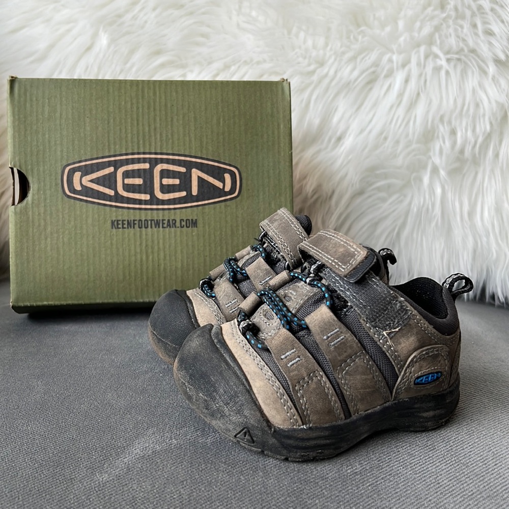 Keen Newport Hiking Shoe